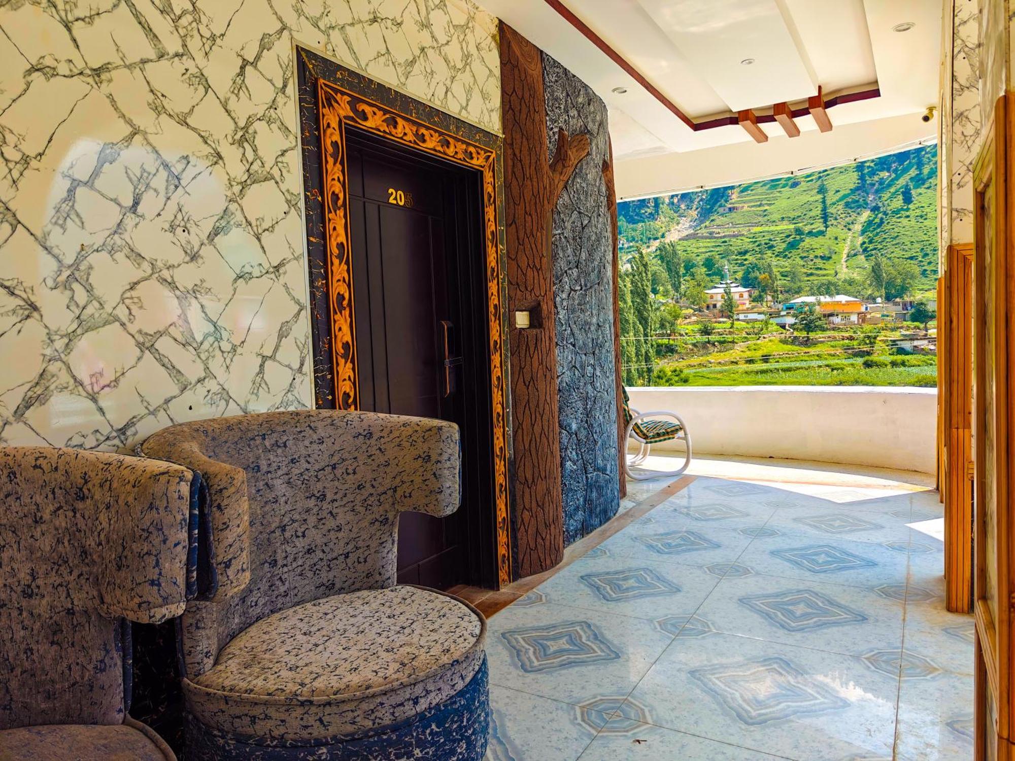 White Forest Hotel Kalam Exterior photo