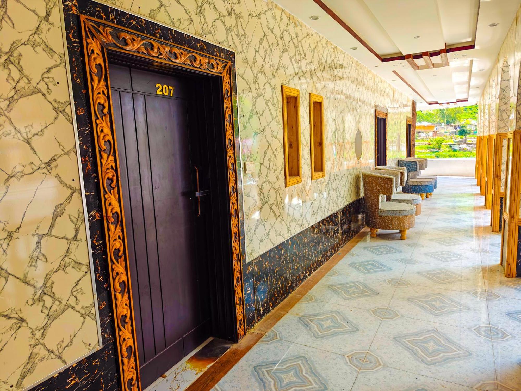 White Forest Hotel Kalam Exterior photo