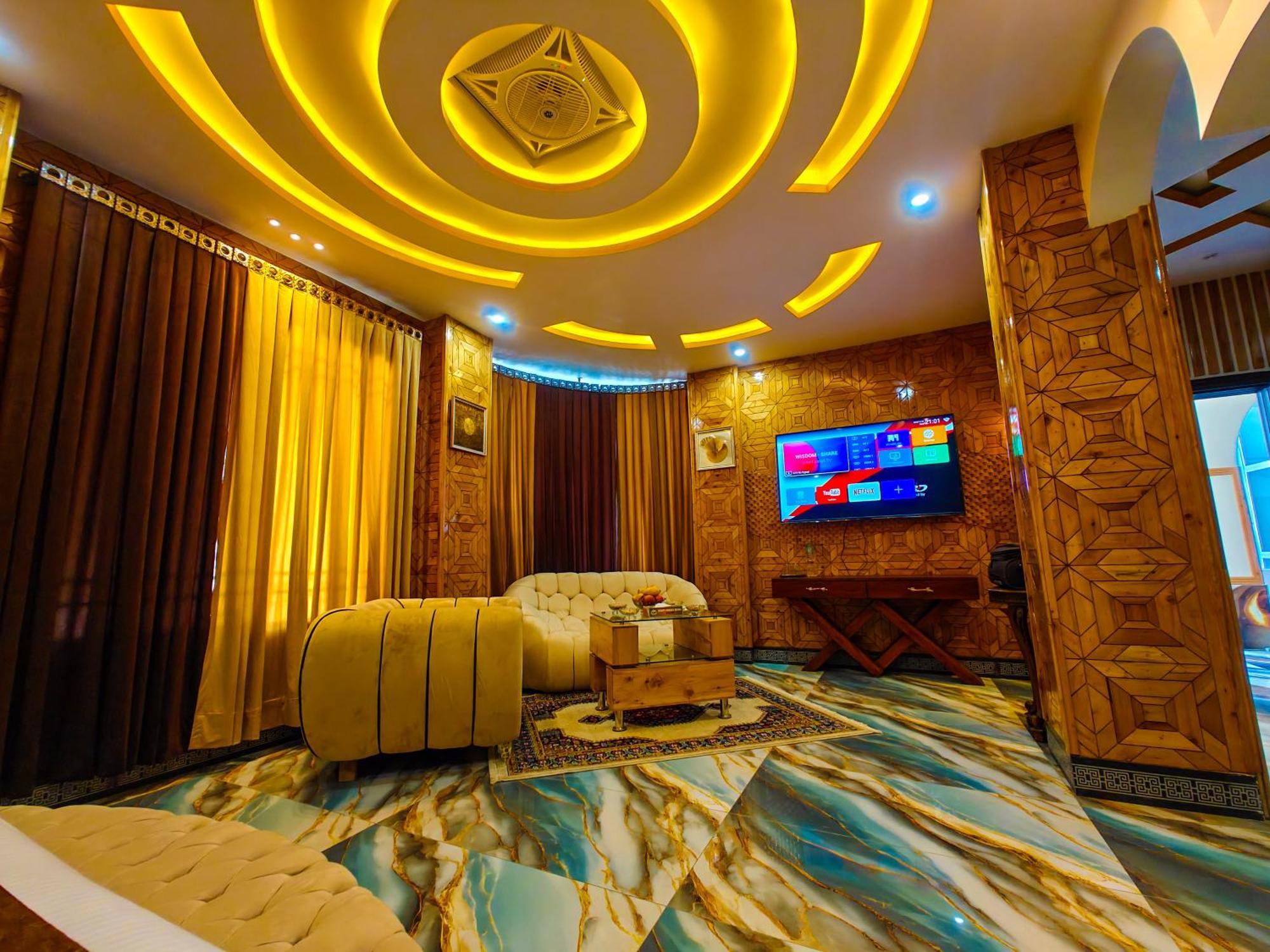 White Forest Hotel Kalam Exterior photo