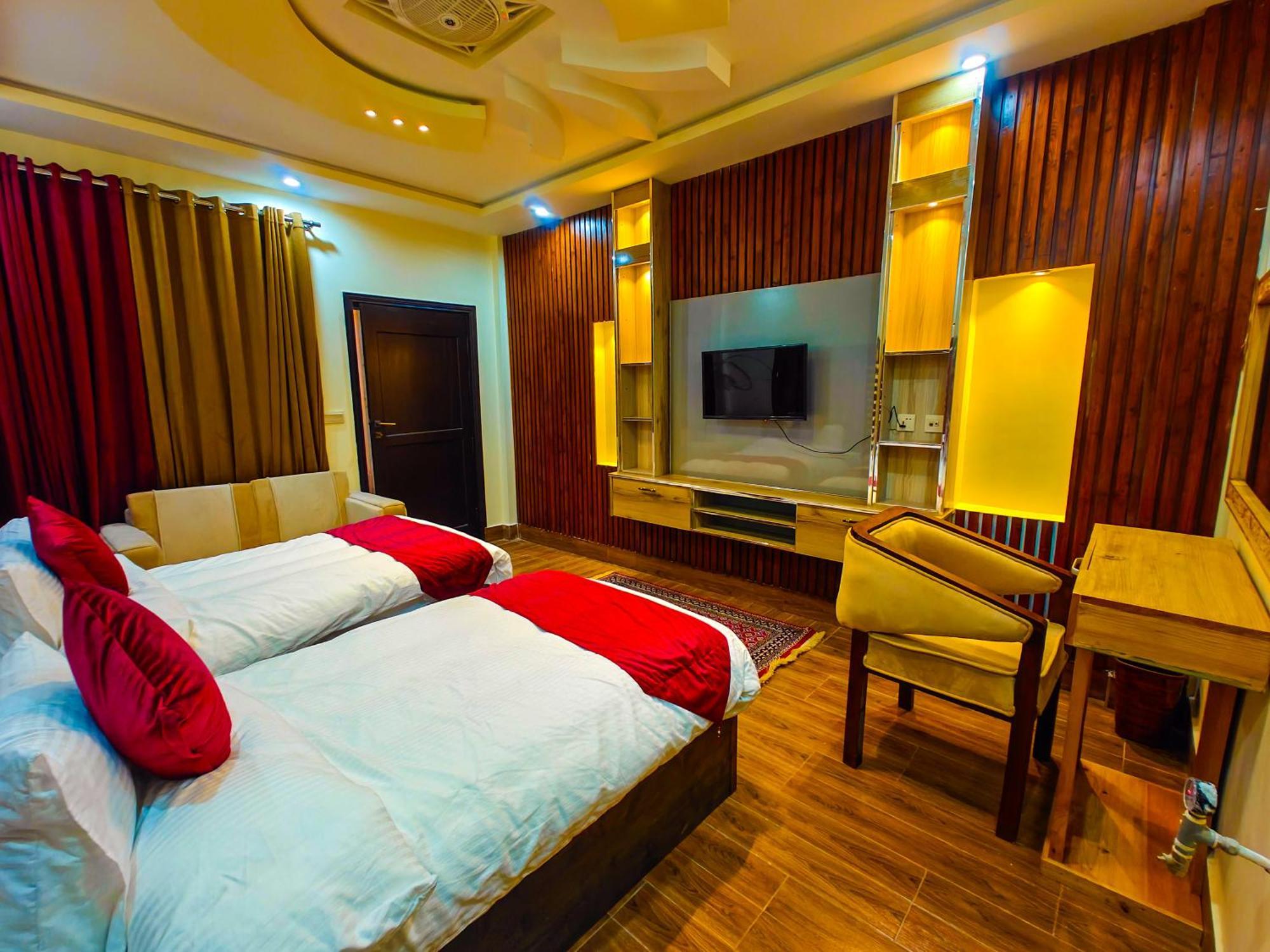 White Forest Hotel Kalam Exterior photo