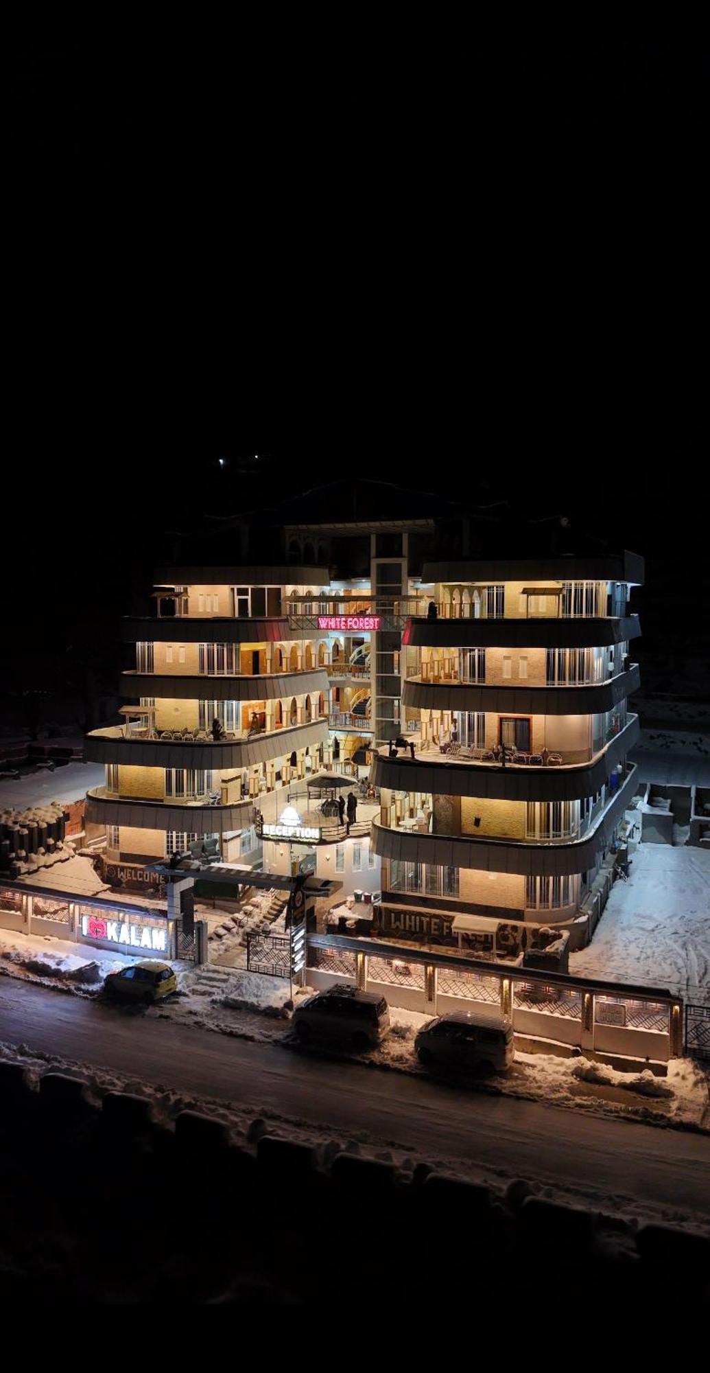 White Forest Hotel Kalam Exterior photo